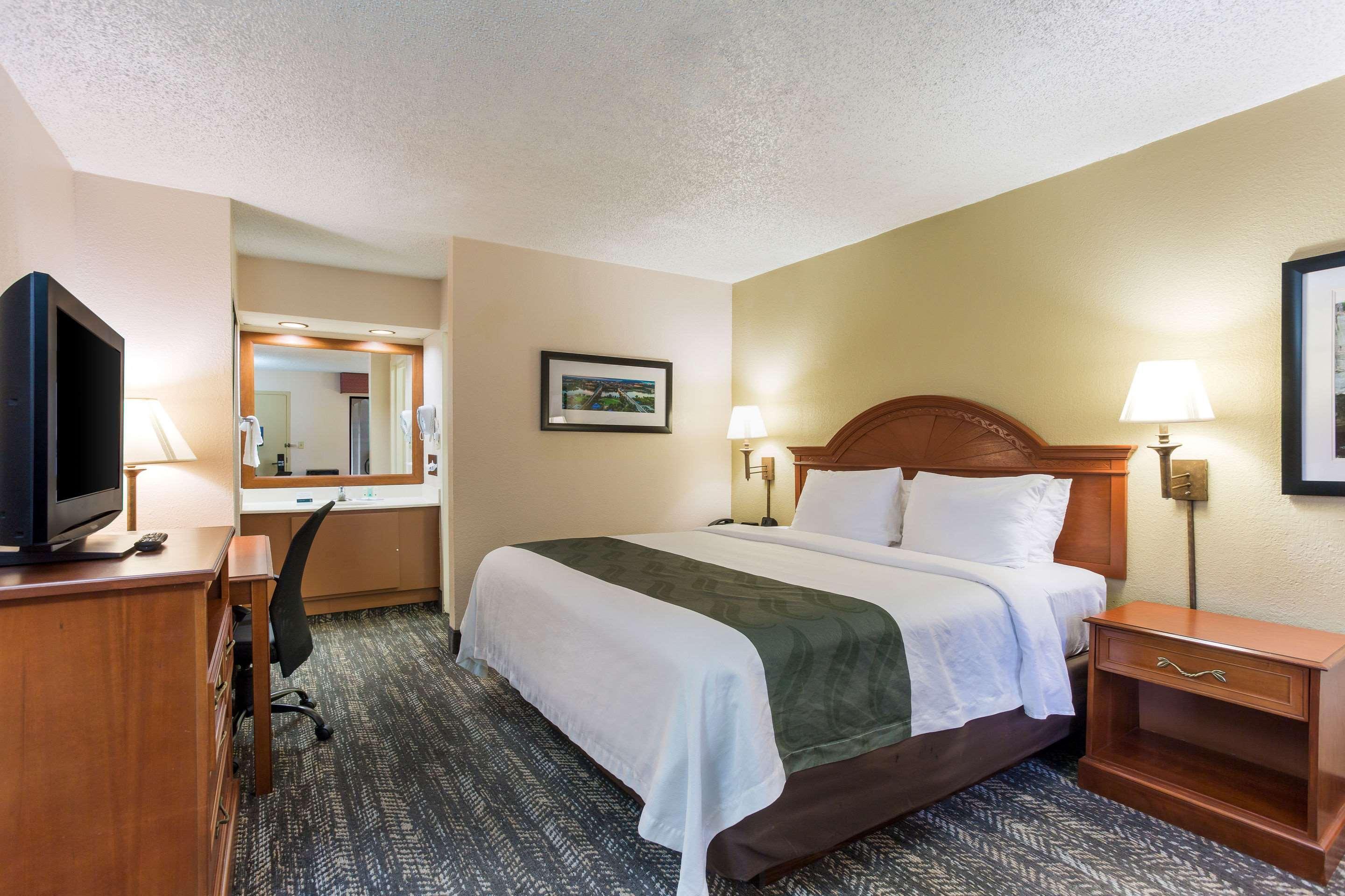 Quality Inn - Hamilton Place Chattanooga Exterior photo